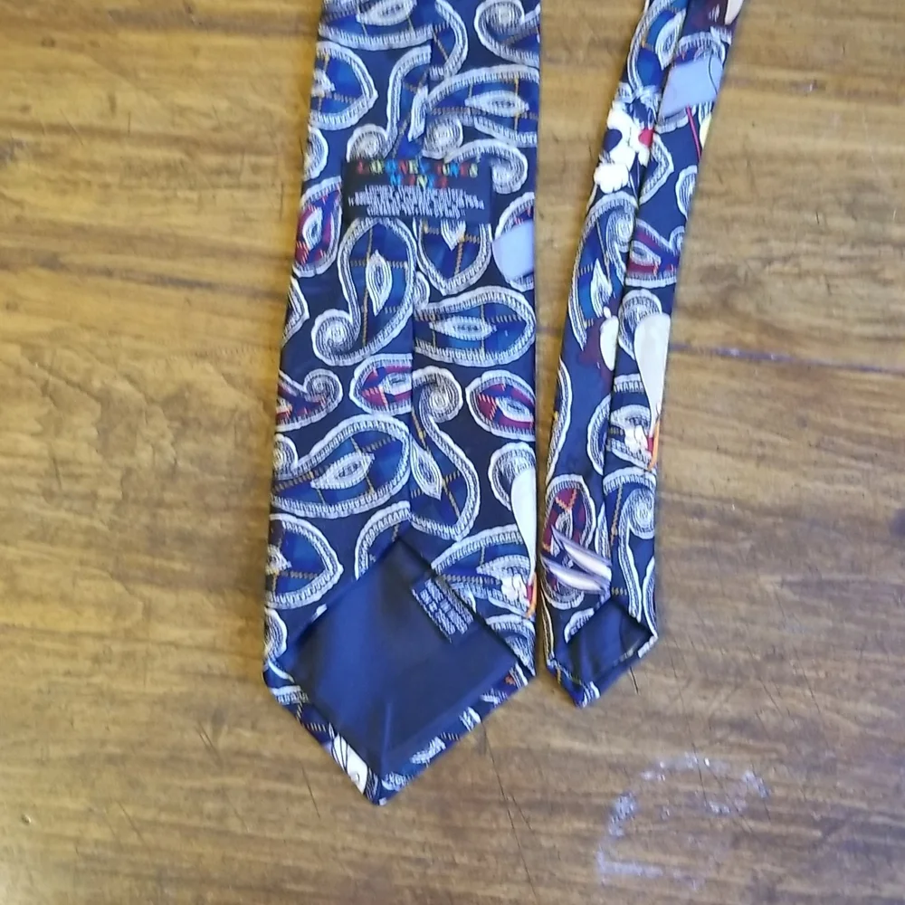 LOONEY TUNES TIE